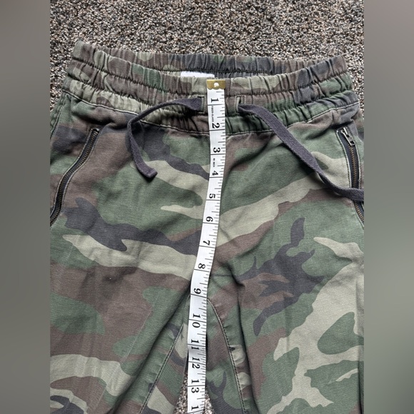 Aritzia TNA Alice Camo Cargo Jogger Pant XXS - Picture 10 of 12